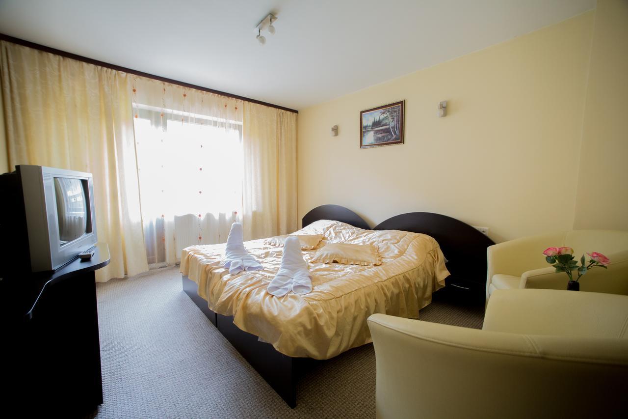 White Horse Hotel Predeal Eksteriør billede