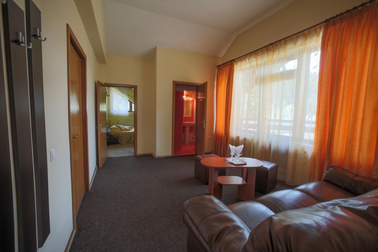 White Horse Hotel Predeal Eksteriør billede